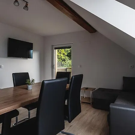 Apartmaji Gorenc Μπλεντ