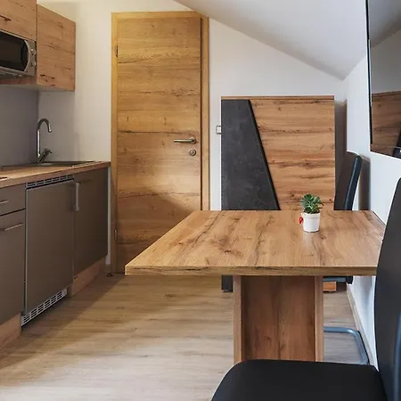 Apartmaji Gorenc * Μπλεντ